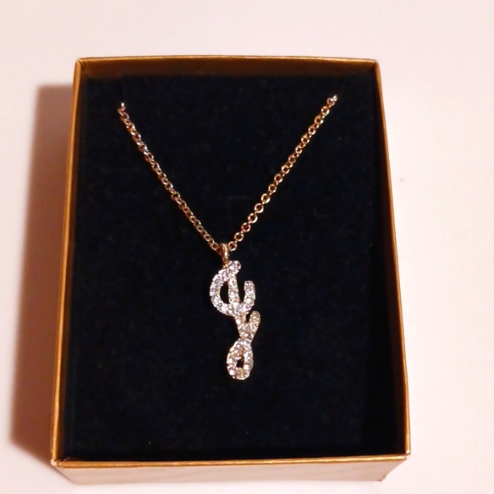 Initial "J" pendant necklace